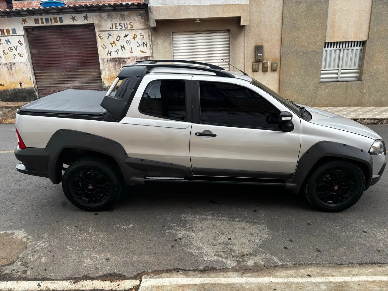 Fiat Strada Adventure1.8/ 1.8 Locker Flex CD 2012 - Foto 2