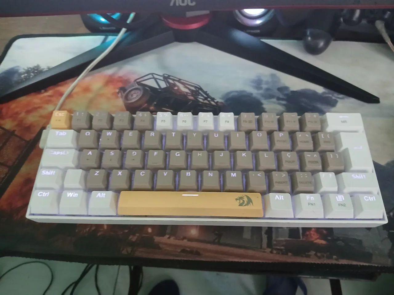 Teclado redragon lakishimi branco switch marrom