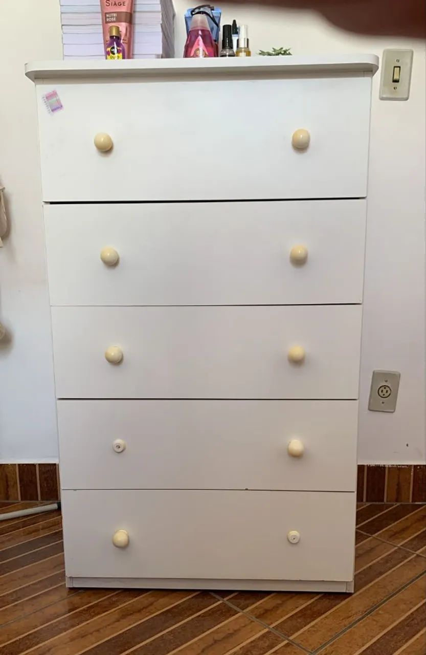 Cômoda 5 gavetas