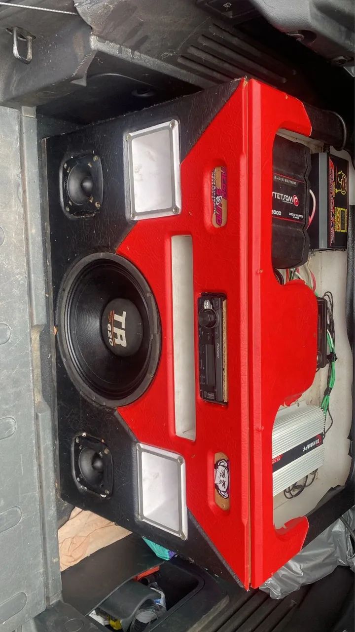 Vendo caixa trio 