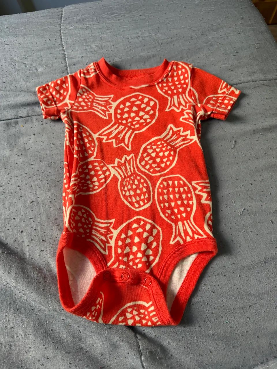 Conjunto Carters 9 meses  - Foto 2