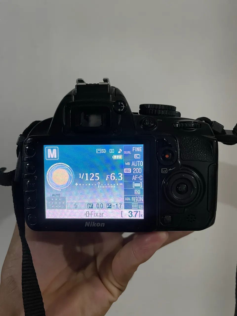 NIKON D3100