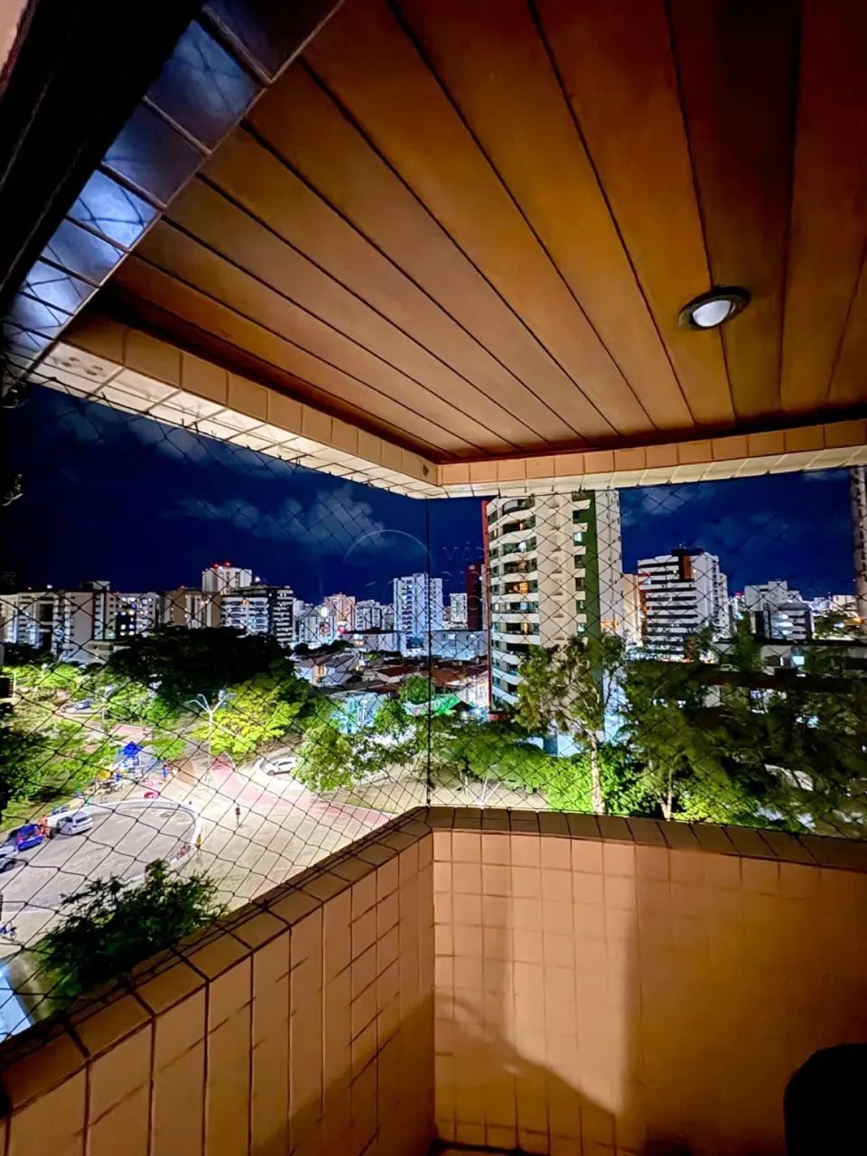 Apartamento com 3 Quartos e Varanda em andar alto à venda no Vera Arruda. - Foto 2