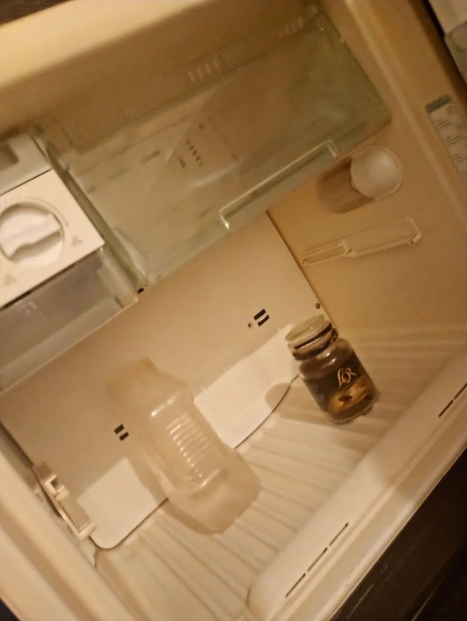Vendo geladeira com defeito