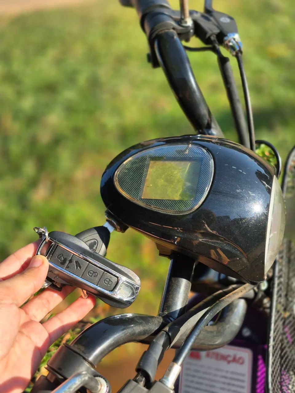 Bicicleta Elétrica - Única Dona - E-BIKE DUOSROXA - Foto 4