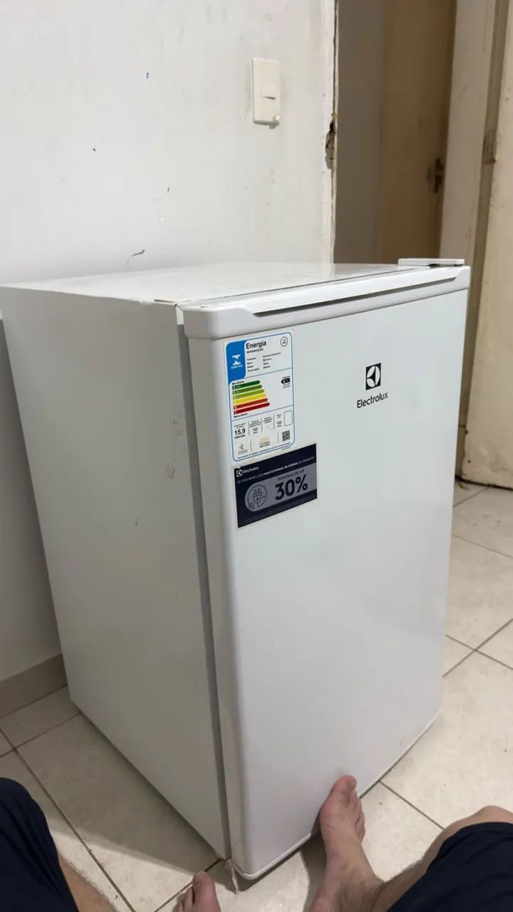 Frigobar eletrolux 120L  - Foto 5