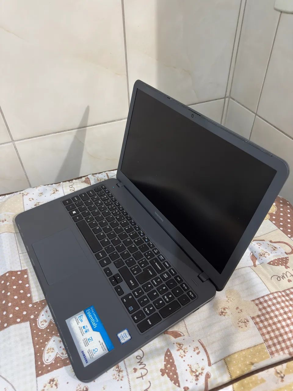 Notebook Samsung Essentials E20 - Foto 3