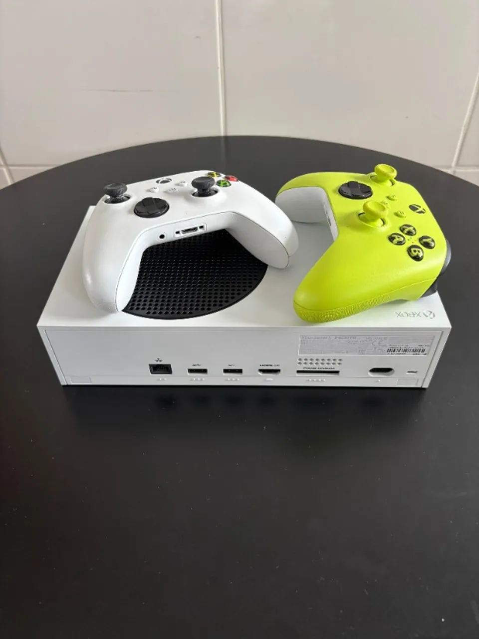 Xbox Series S + 2 controles + cases + capa - extremamente novo - Foto 3