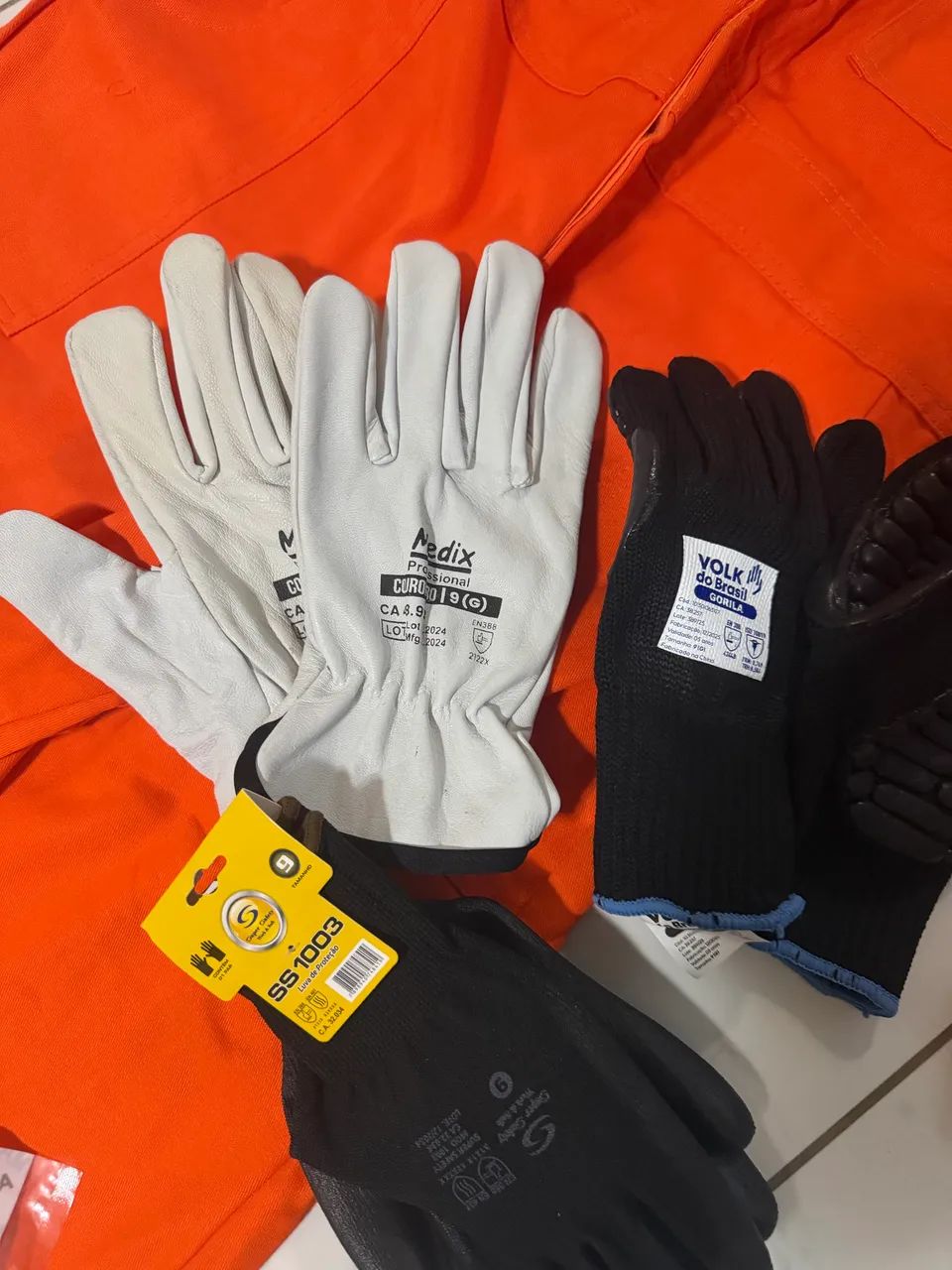 MACACÃO, BOTAS, CAPACETE, LUVAS, PROTETOR FACIAL e MÁSCARA  - Foto 2
