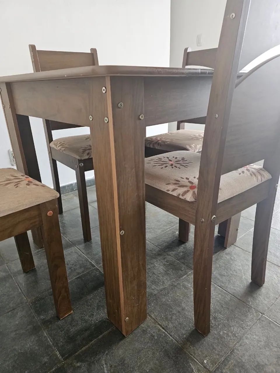 Mesa com 4 cadeiras - Foto 5