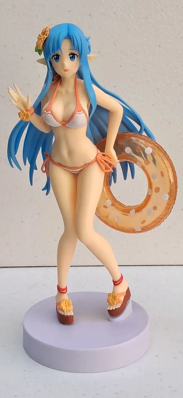 Figura anime Bandai usado