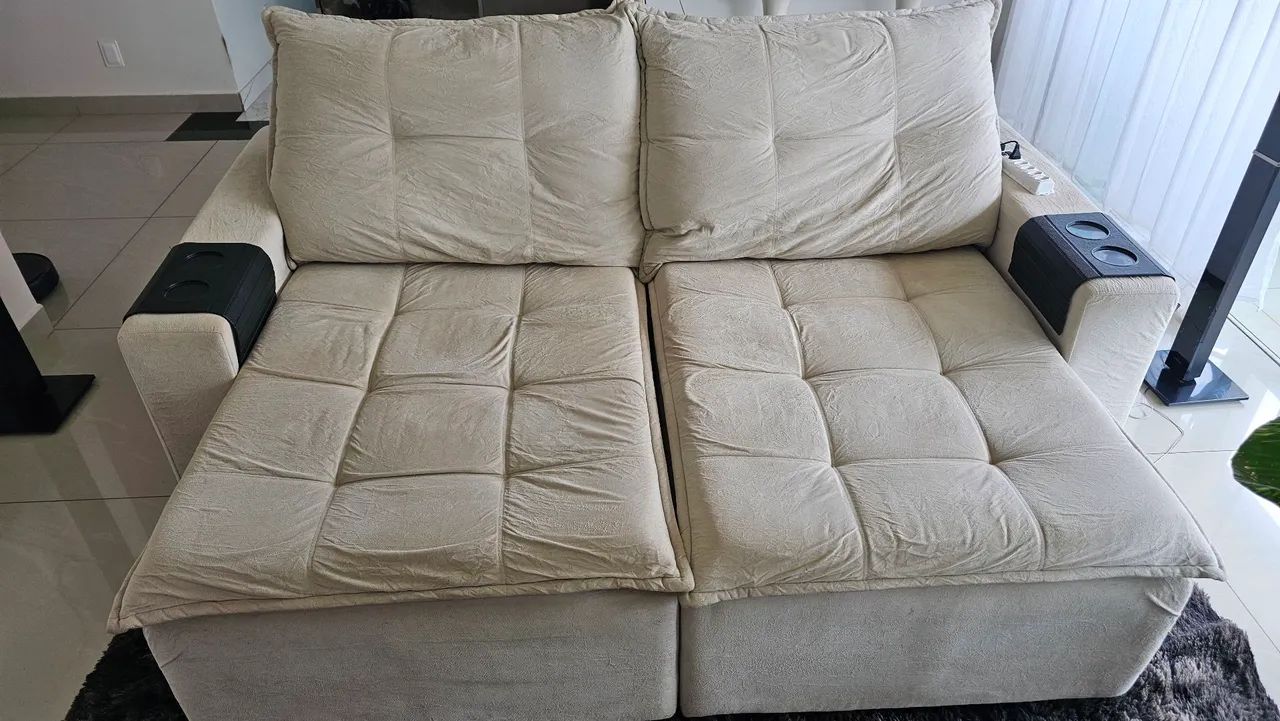 Sofá Retrátil 2,30m em ótimo estado - Foto 2