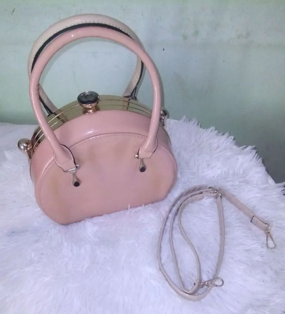 bolsa rosa estilo bauzinho