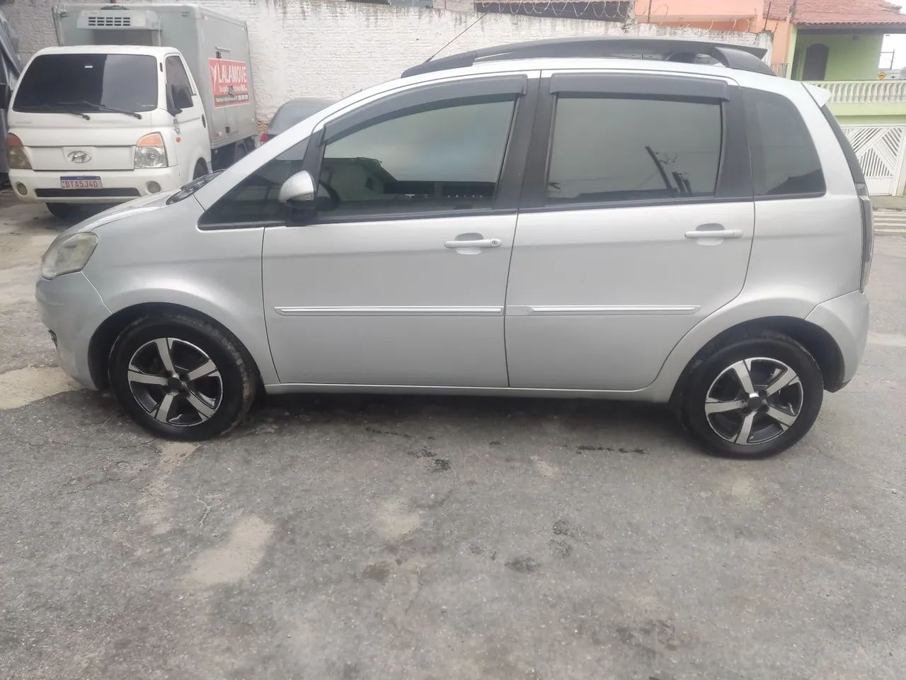 Fiat Idea Attractive 1.4 Fire Flex 8V 5P 2013