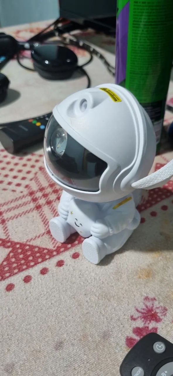 Mini projetor astronauta - Foto 3