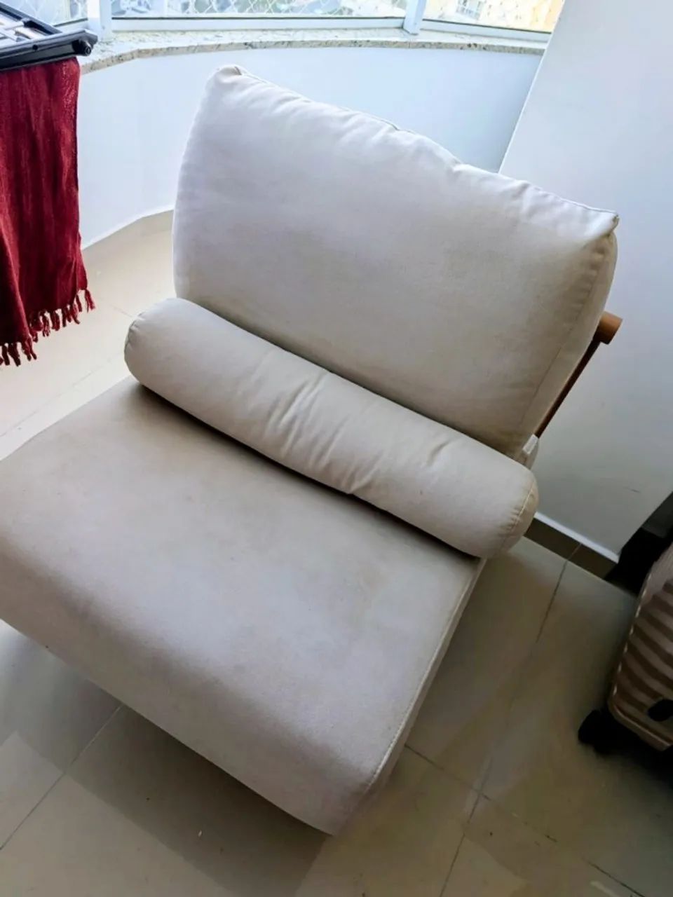 2 Poltronas Aurea Base Aço Champagne Linho Bege - Foto 2