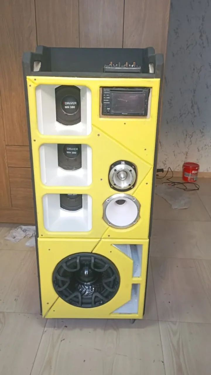 Vendo caixa Bob esponja torre - Foto 5