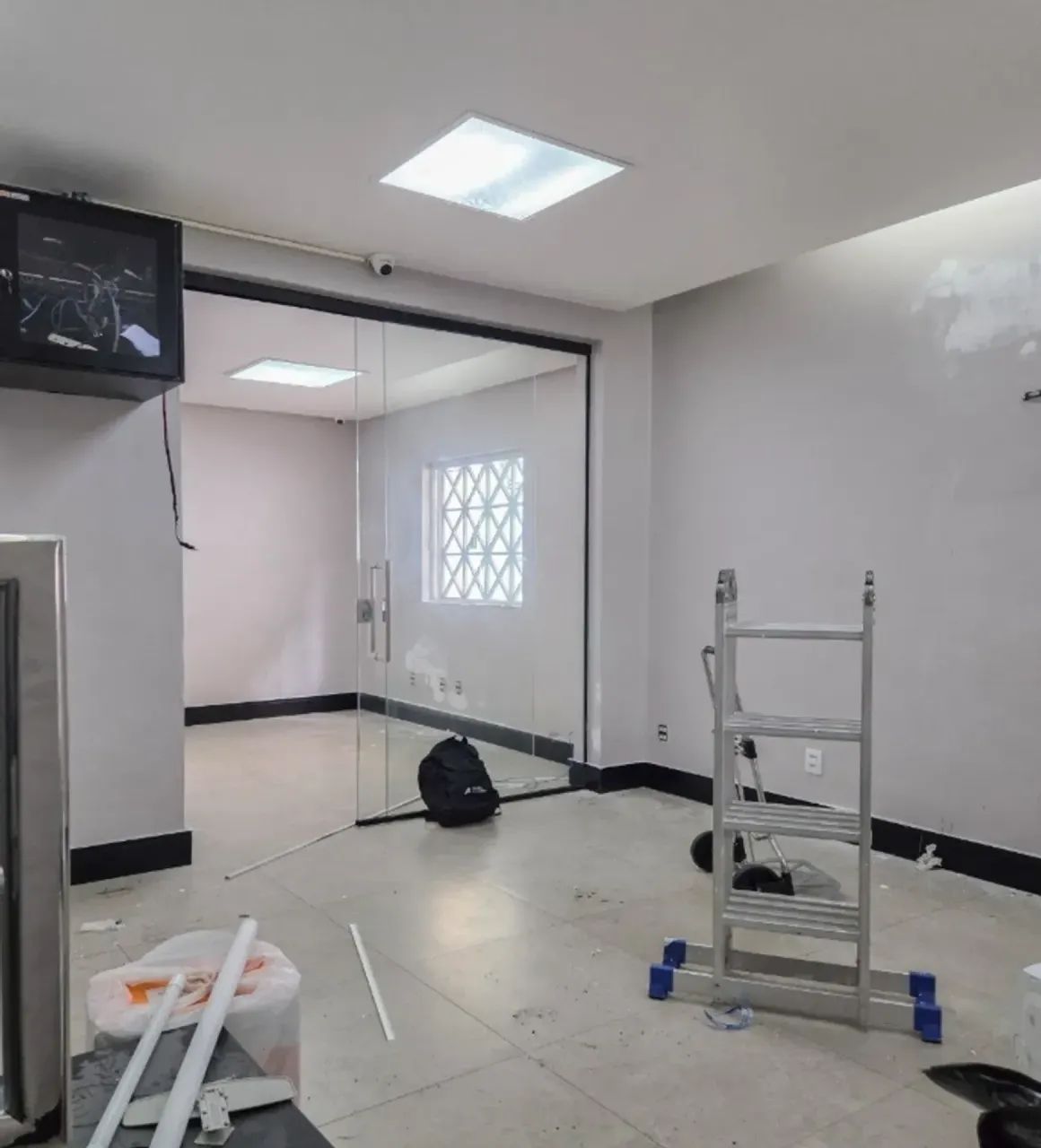 ALUGO IMÓVEL COMERCIAL AMPLO COM 8/4 E 7 VGS DE GARAGEM - NAZARÉ - Foto 3