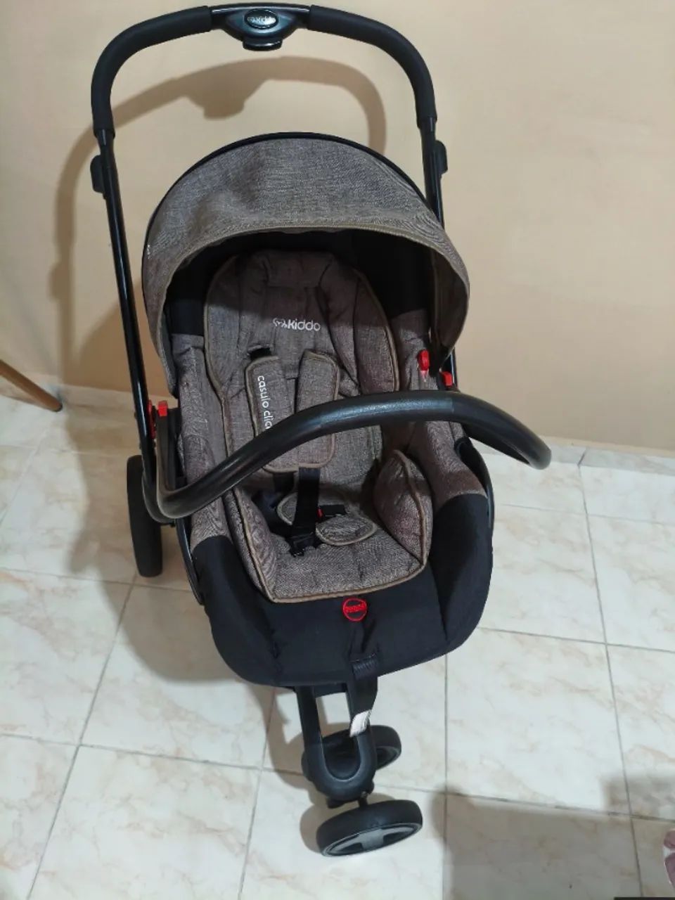 Bebê conforto com a base + carrinho Moisés  - Foto 3