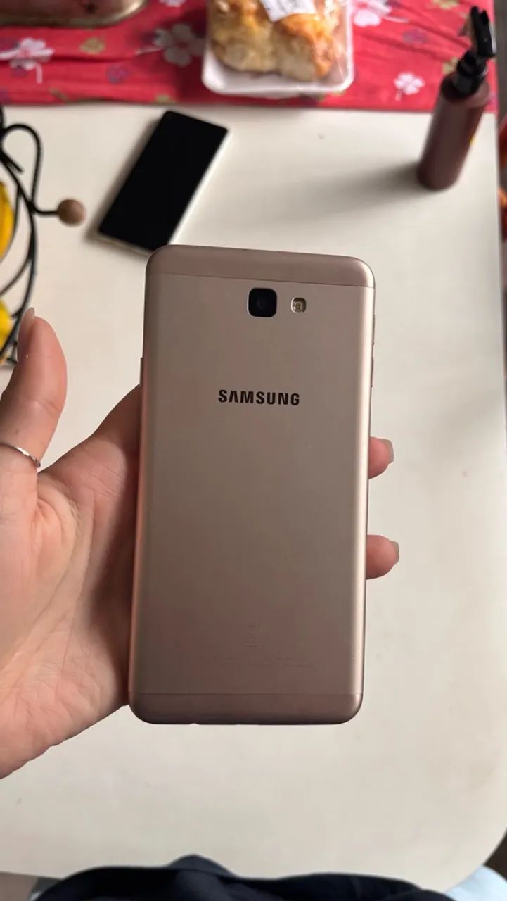J7 Prime para retirada de peças