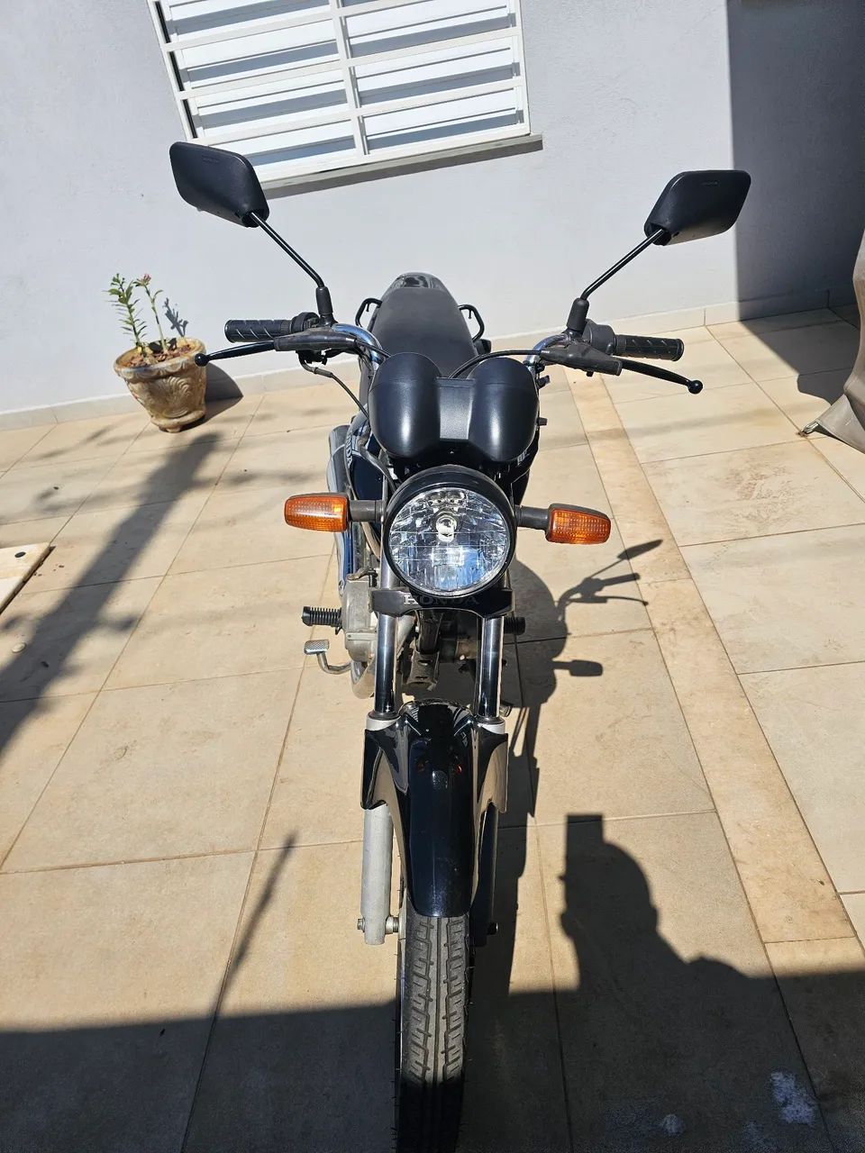 Titan Es - Foto 4