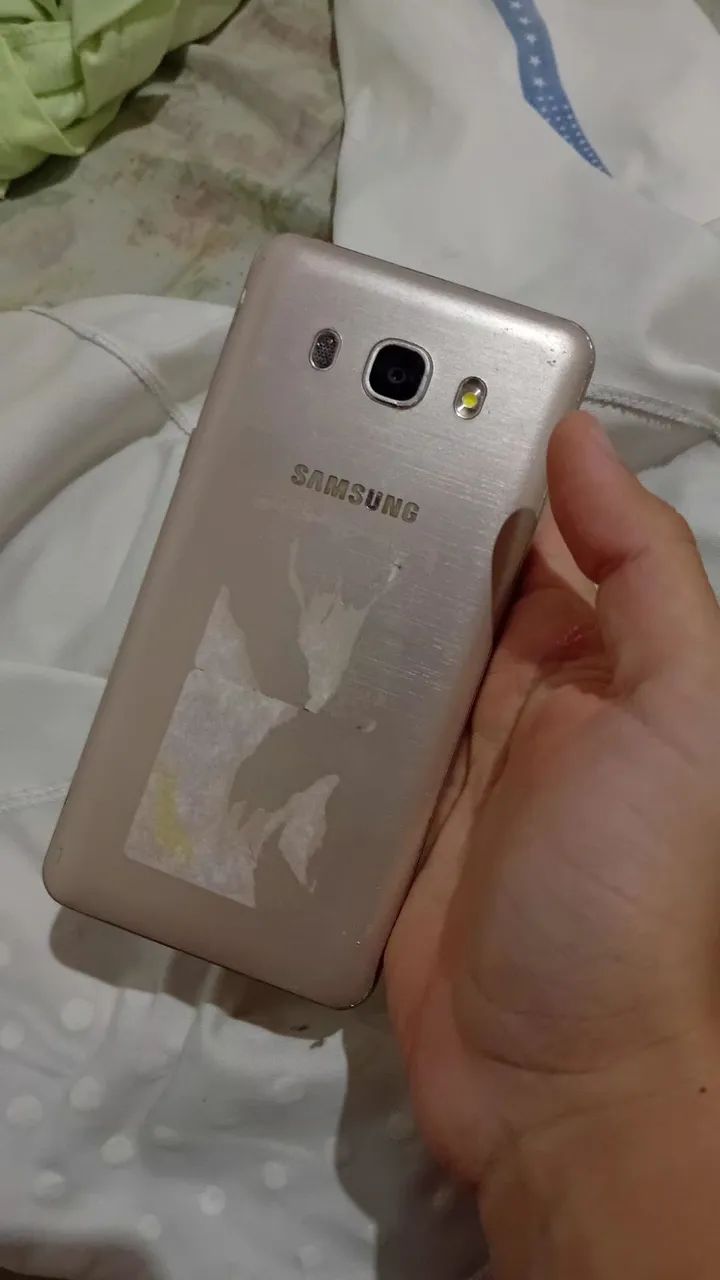 Vendo celular J5 - Foto 2