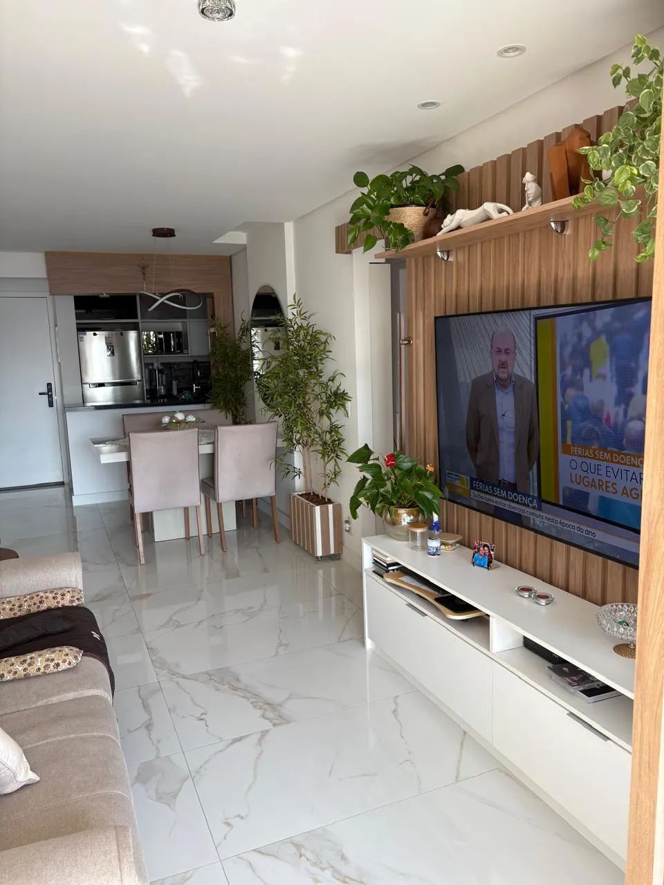 Apartamento à venda com 77m², 2 quartos e 2 vagas - Foto 2