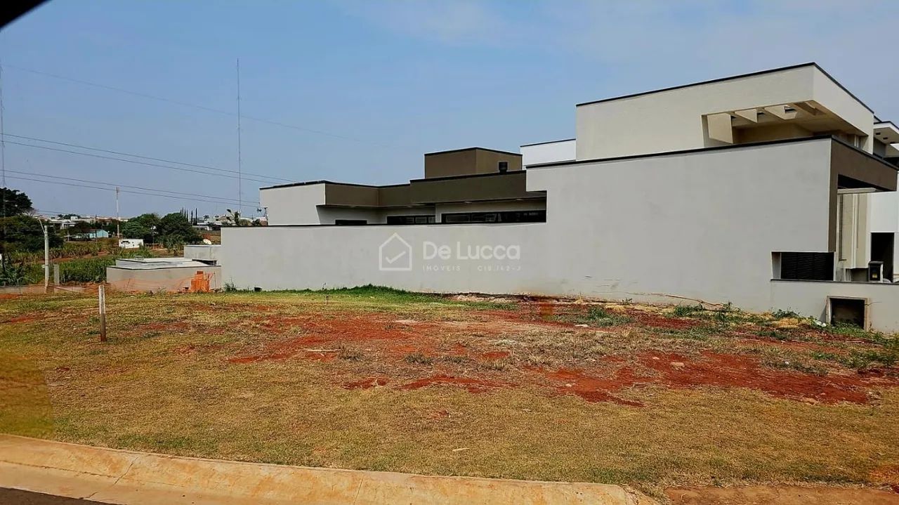 Terreno em Esquina no condomínio Santorini Club com 325m² na entrada de Paulínia - SP