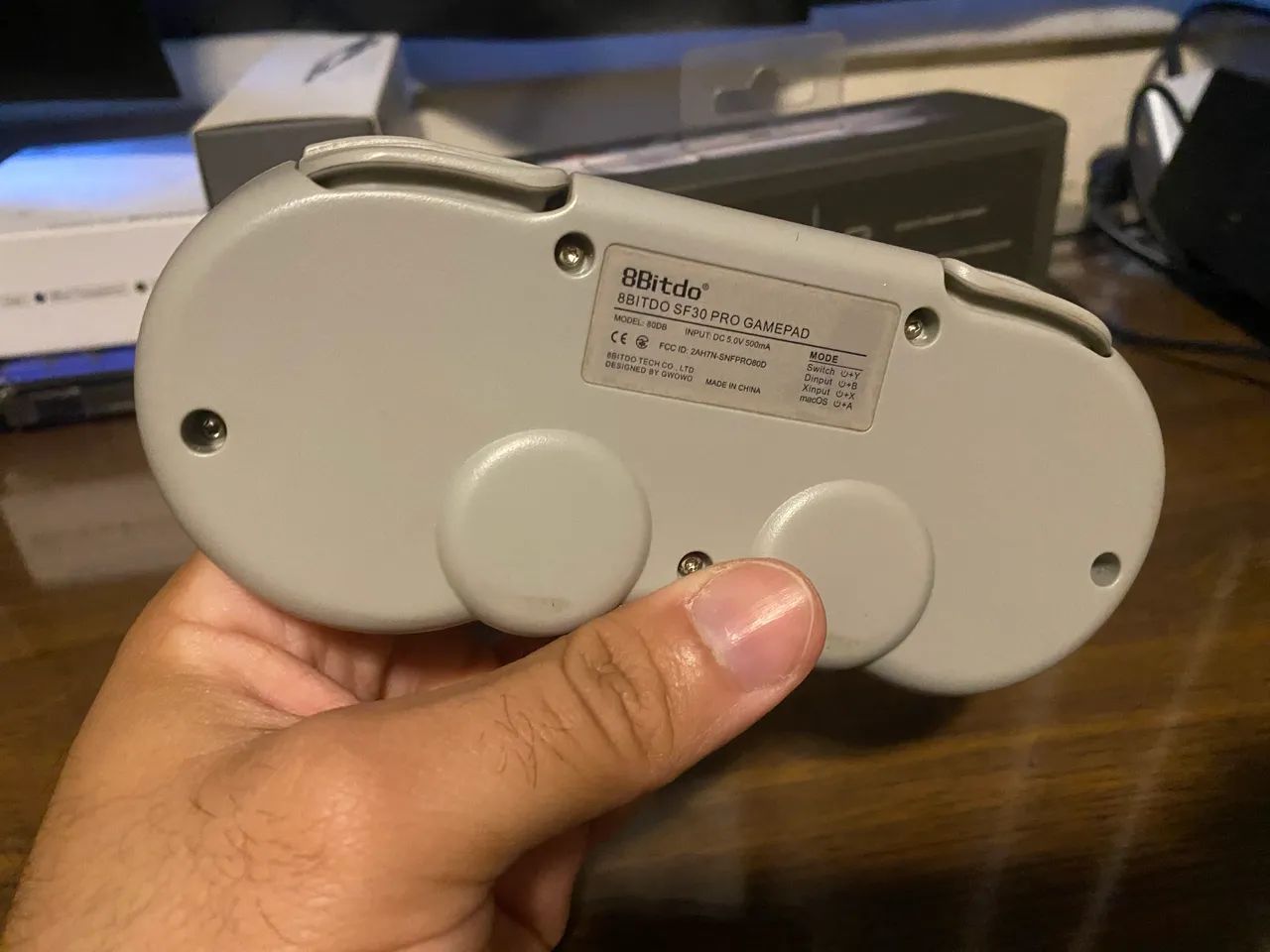 Controle 8Bitdo SNES na caixa  - Foto 5