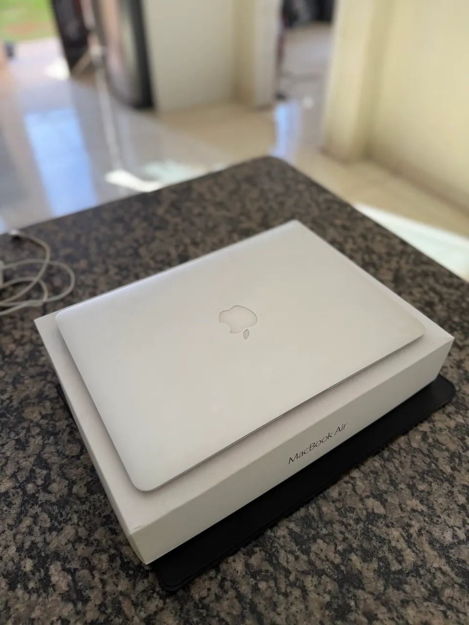 パソコン MacBookAir2017 Macbook Air 2017 - Core i5 - RAM 8GB / SSD 256GB - Tela 13,3