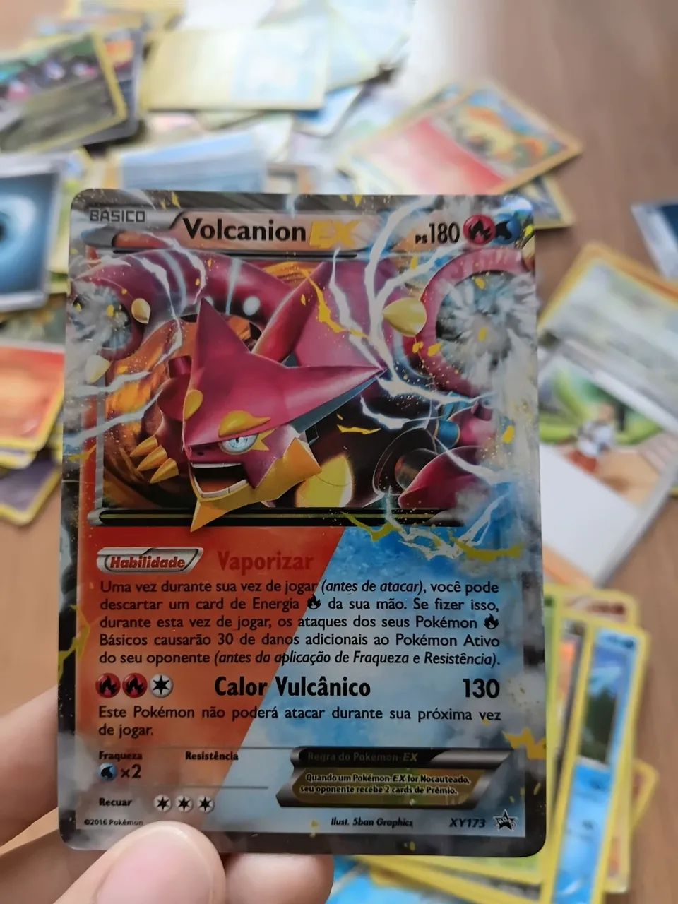 Carta pokémon Volcanion EX