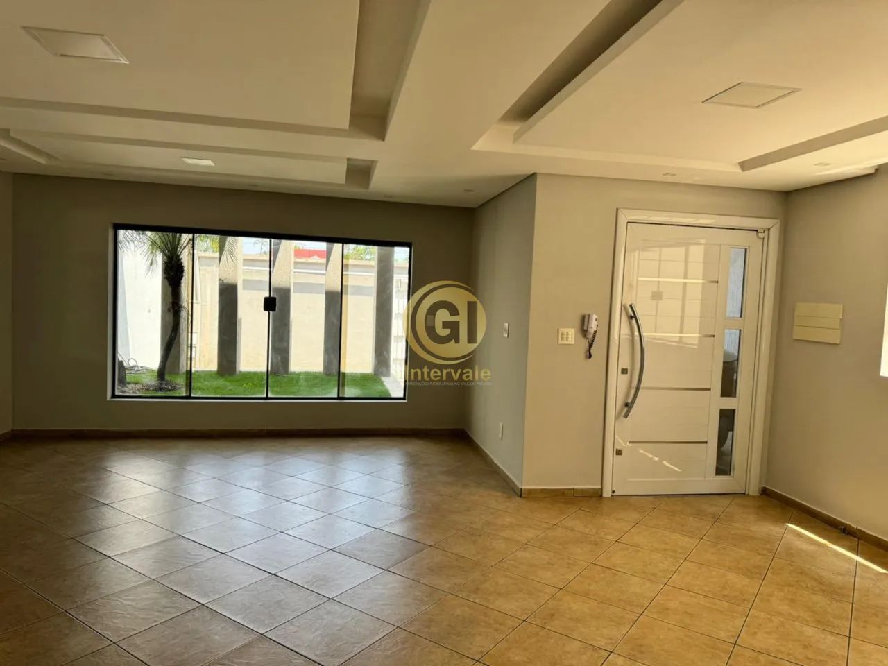Sobrado Comercial para Locação - Centro de Jacareí: 3 Quartos, 1 Suíte, 2 Vagas de Garagem