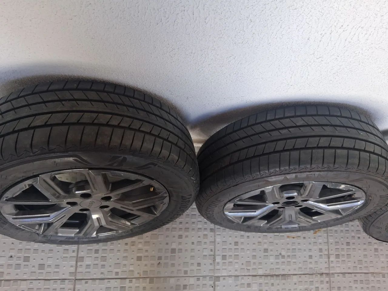 Roda Jeep Compass Longitude T270 - Foto 5