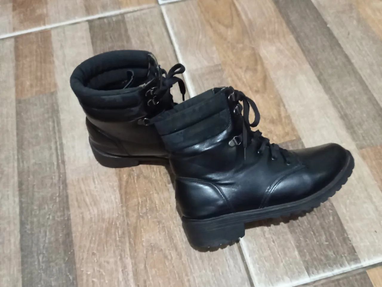VENDE-SE. Boutina Feminina!  - Foto 2