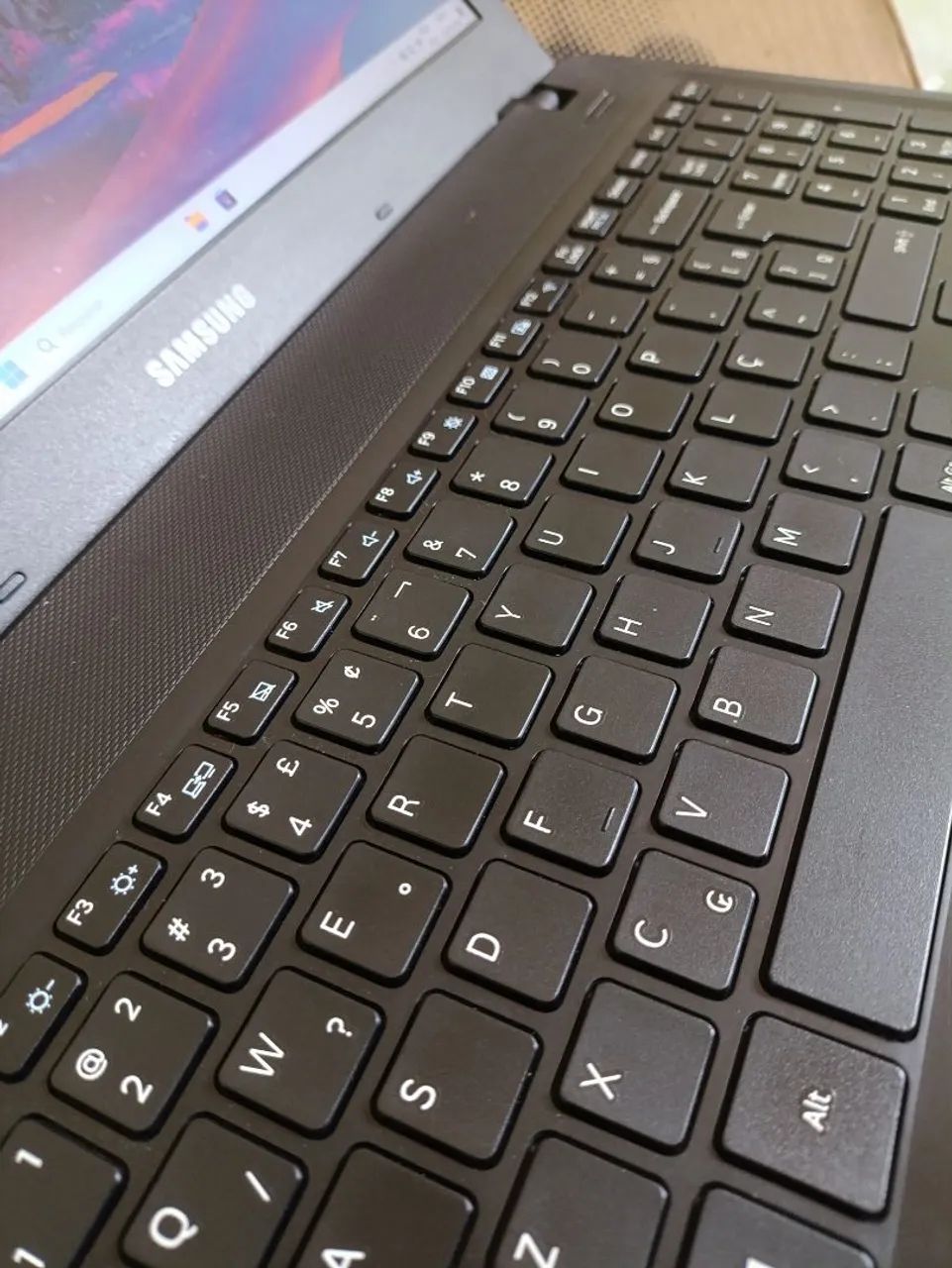 Notebook SAMSUNG Tela de 15.6 e i3 com 8de RAM Windows 11 - Foto 2