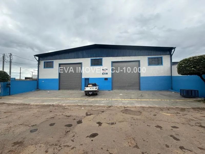 Galpão amplo com 640 m²  Excelente localização!