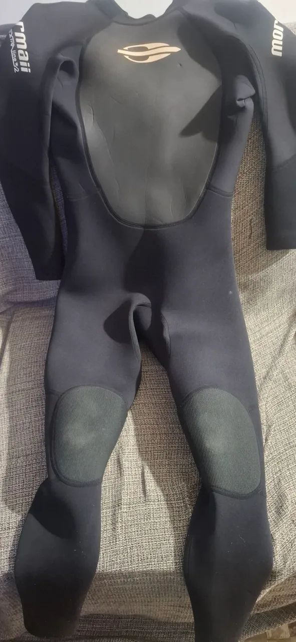 Roupa de Surf