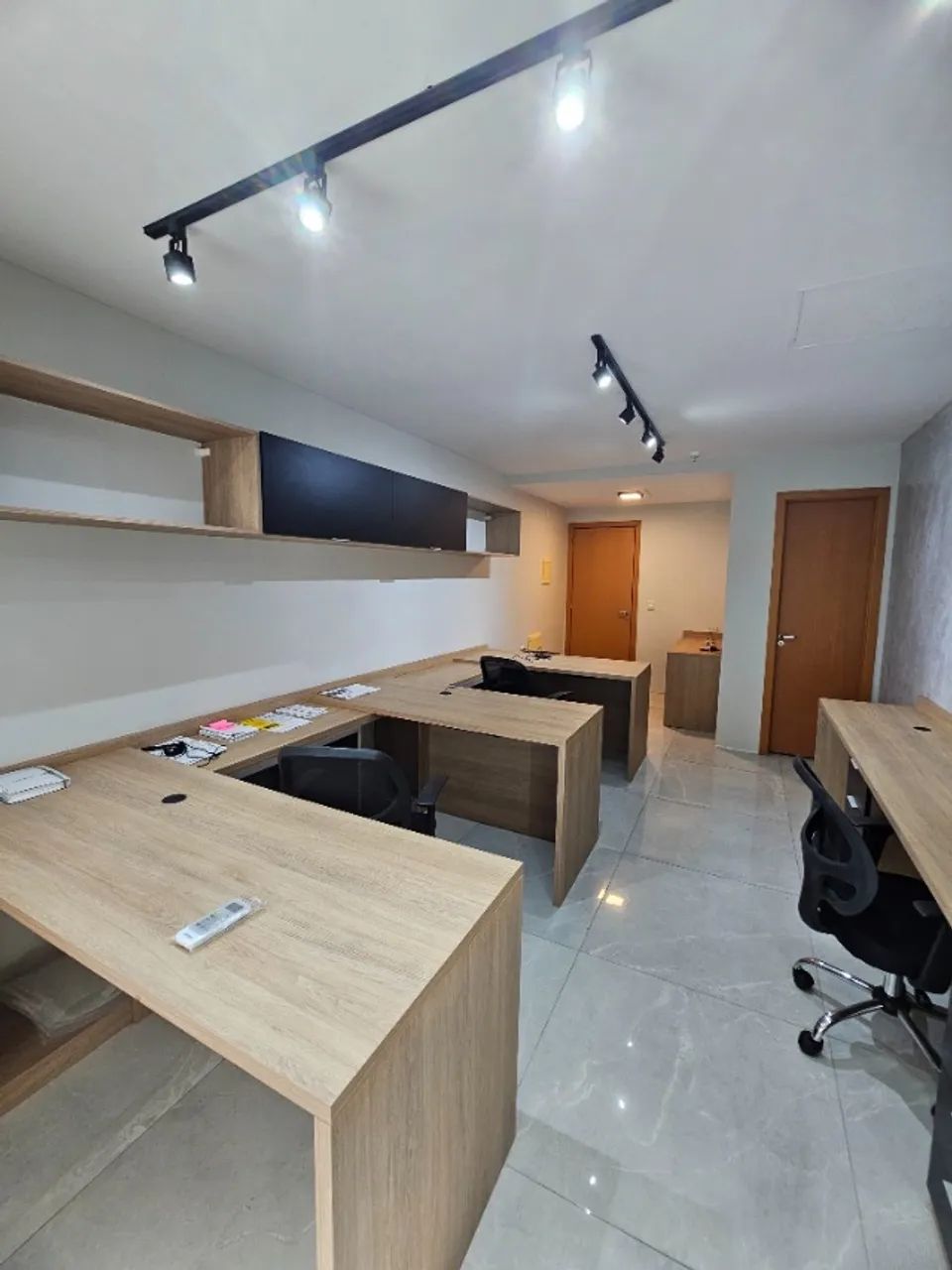 Sala comercial mobiliada no Centro de Itaboraí - Foto 2
