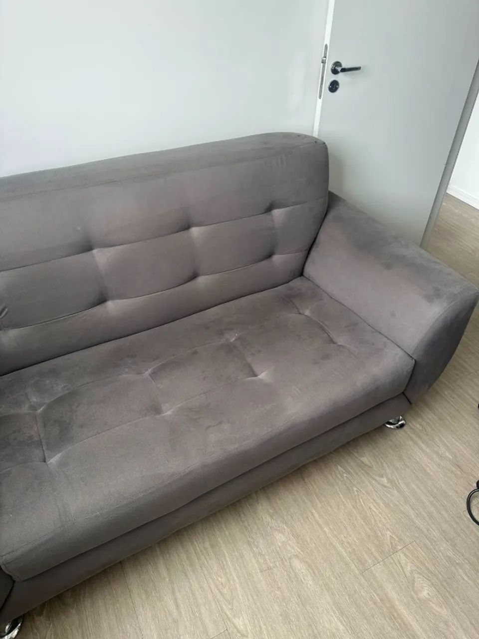 Sofá 2 Lugares Larissa Suede Cinza - Foto 4