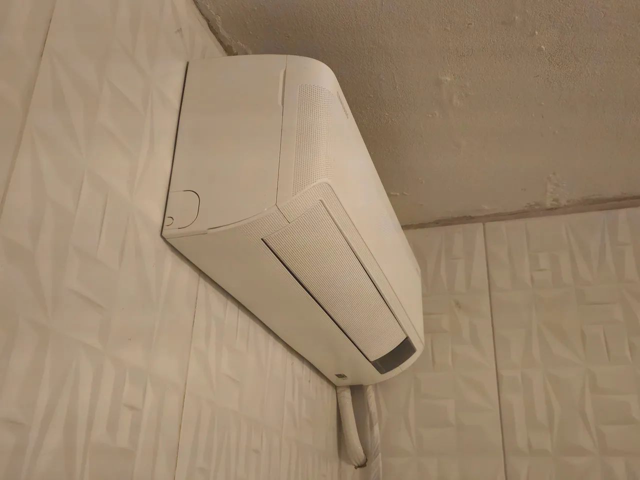 Ar split samsung wind free 9000 btus inverter e wifi