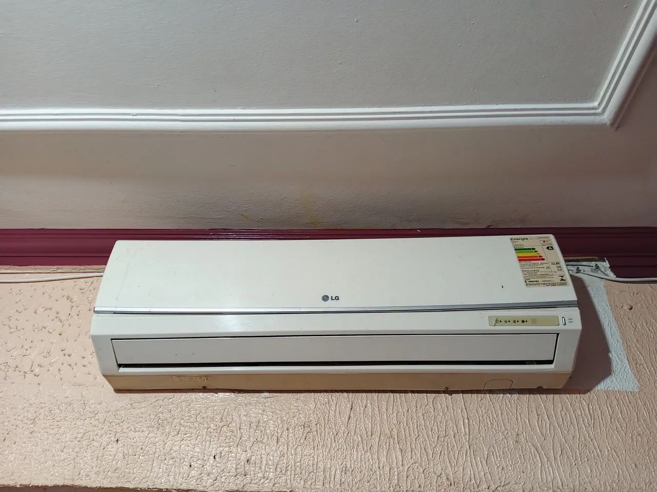VENDO AR- CONDICIONADO 
