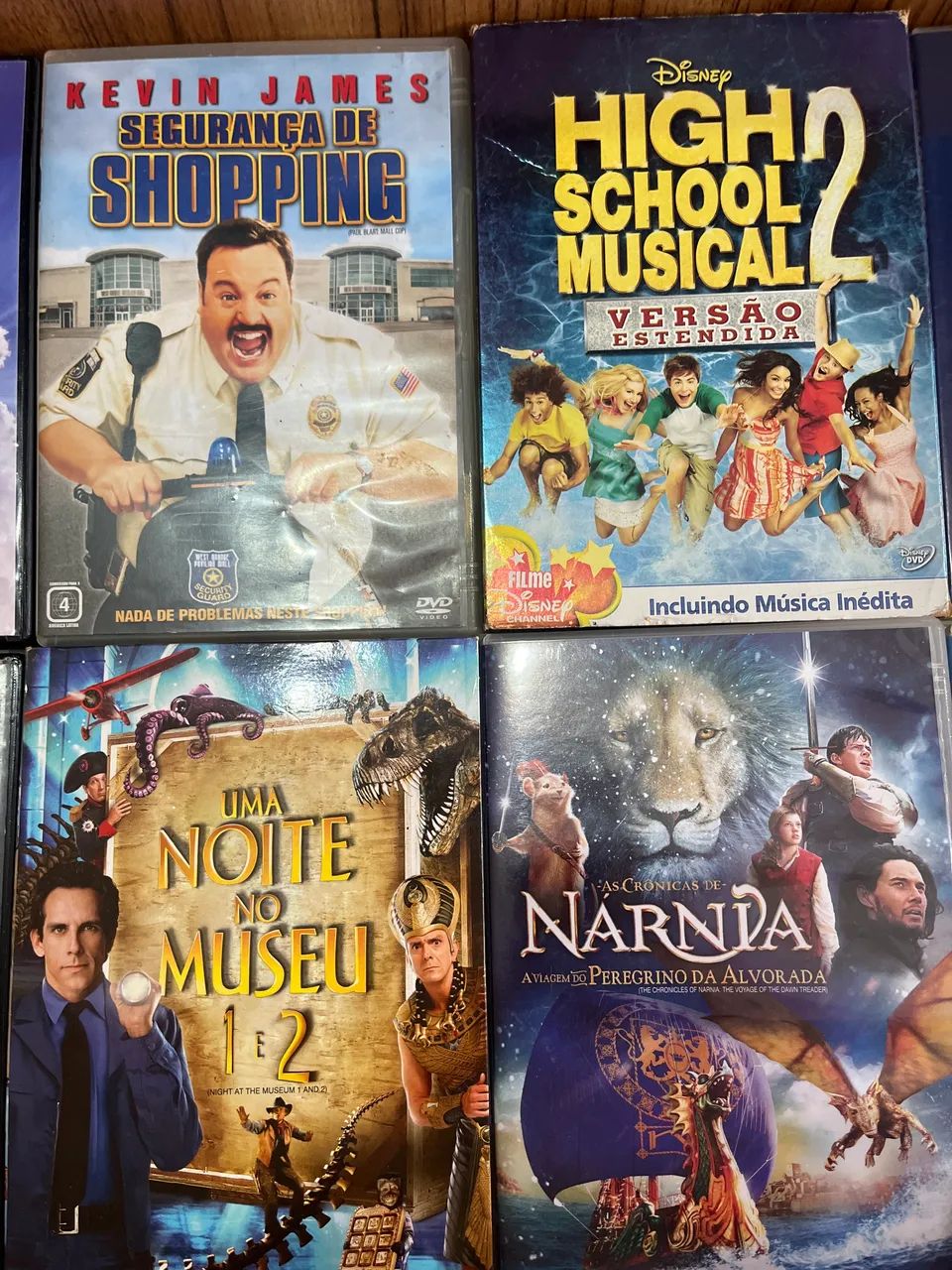 DVDs sucessos e cl ássicos  - Foto 2