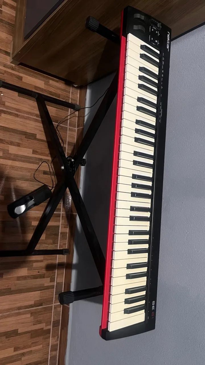 Teclado controlador Nektar