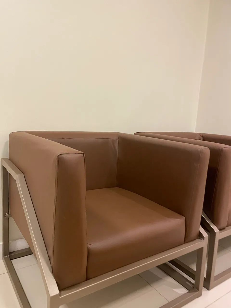 Poltronas em Metalon - Foto 4