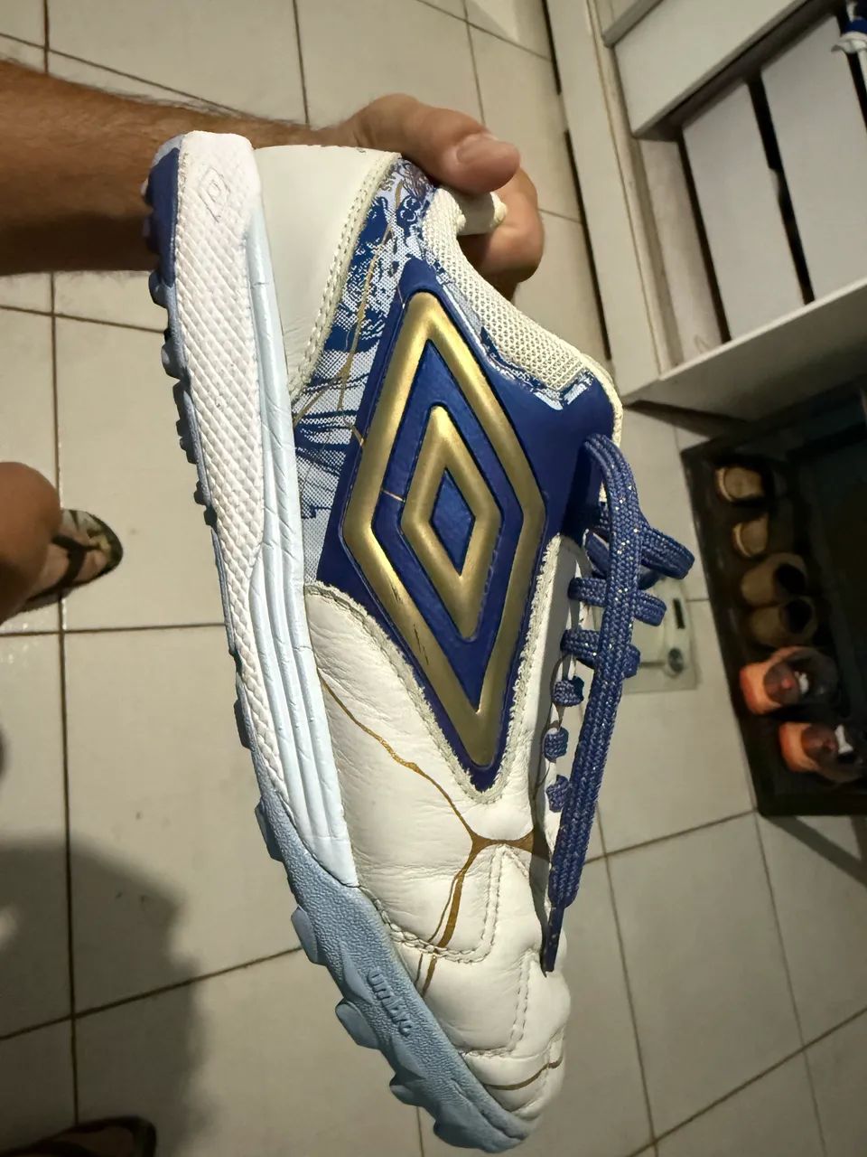 Vendo chuteira Umbro Master Class n43 - Foto 2