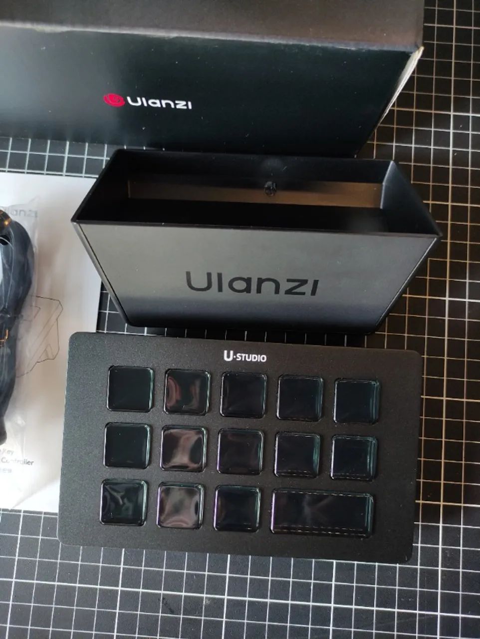 Ulanzi D200 Stream Deck 13 Teclas LCD zerado - Foto 4