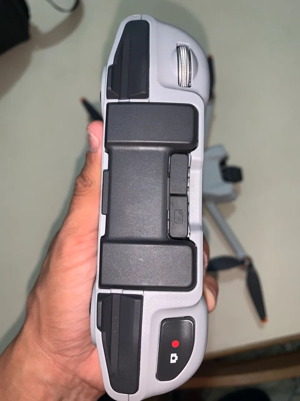 Controle DJI MINI 3 - zerado pouco usado  - Foto 2