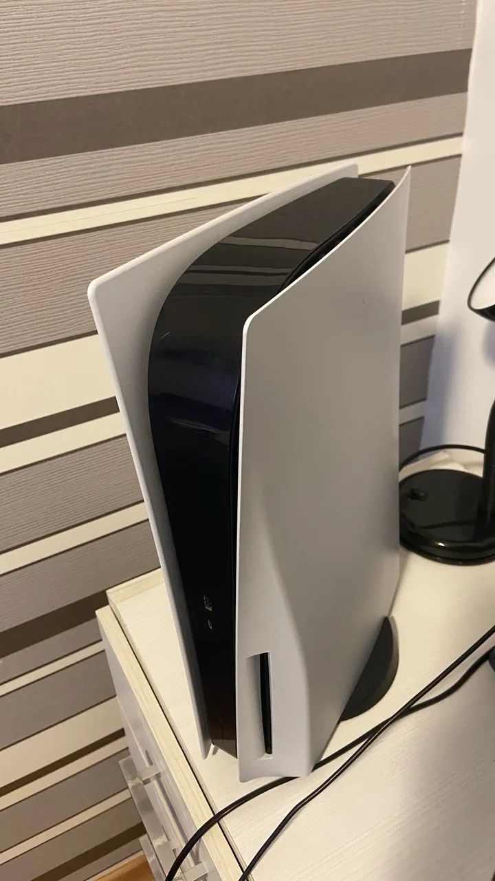 PS5 COM LEITOR