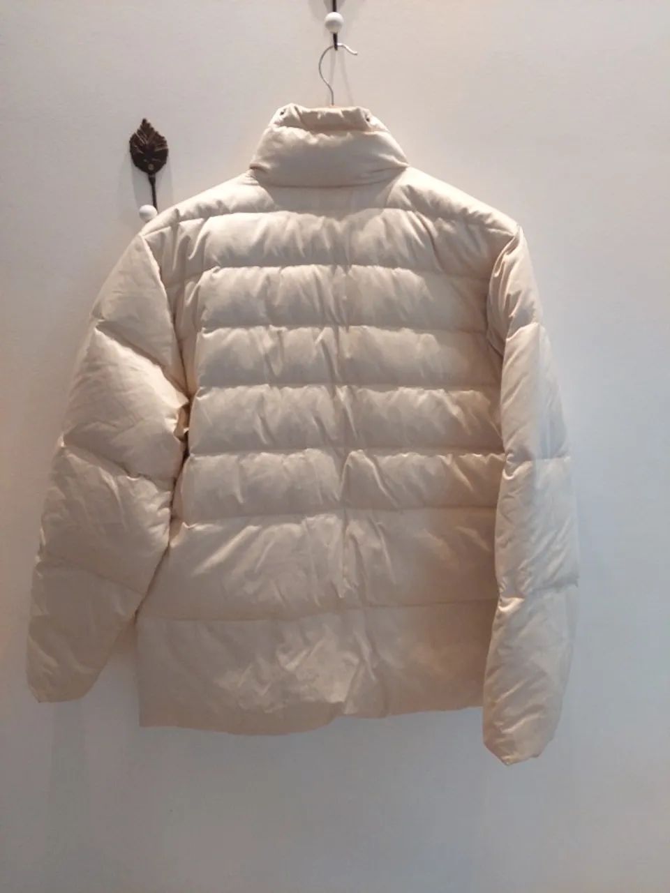 casaco acolchoado, forrado, bege, puffer, marca Mexx, otimo estado - Foto 2