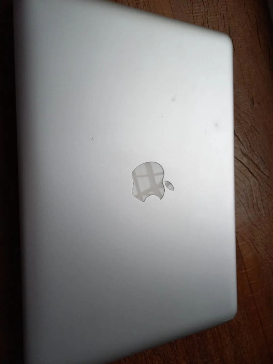 Macbook Apple 13" 4GB -SSG 240GB